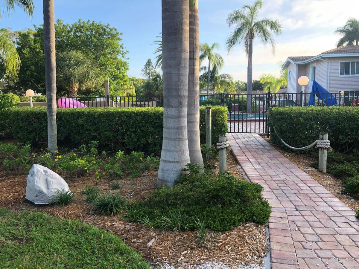 Captiva Beach Resort Point O'Rocks Exterior photo
